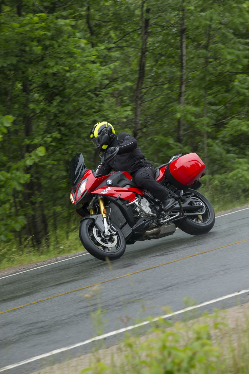 FIRST RIDE: 2016 BMW S1000XR | Motorcyclist