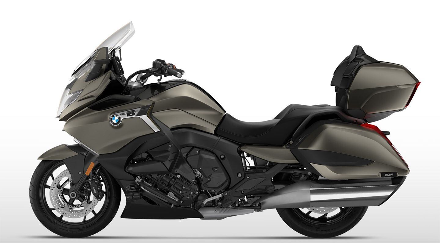 The BMW K 1600 Grand America, here shown without fancy optional armrests.