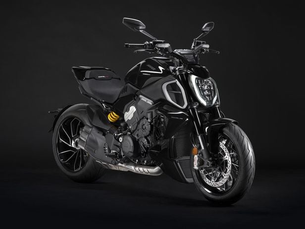 MS PRODUCTION Ducati DIAVEL リアフェンダー Ducati Diavel V4