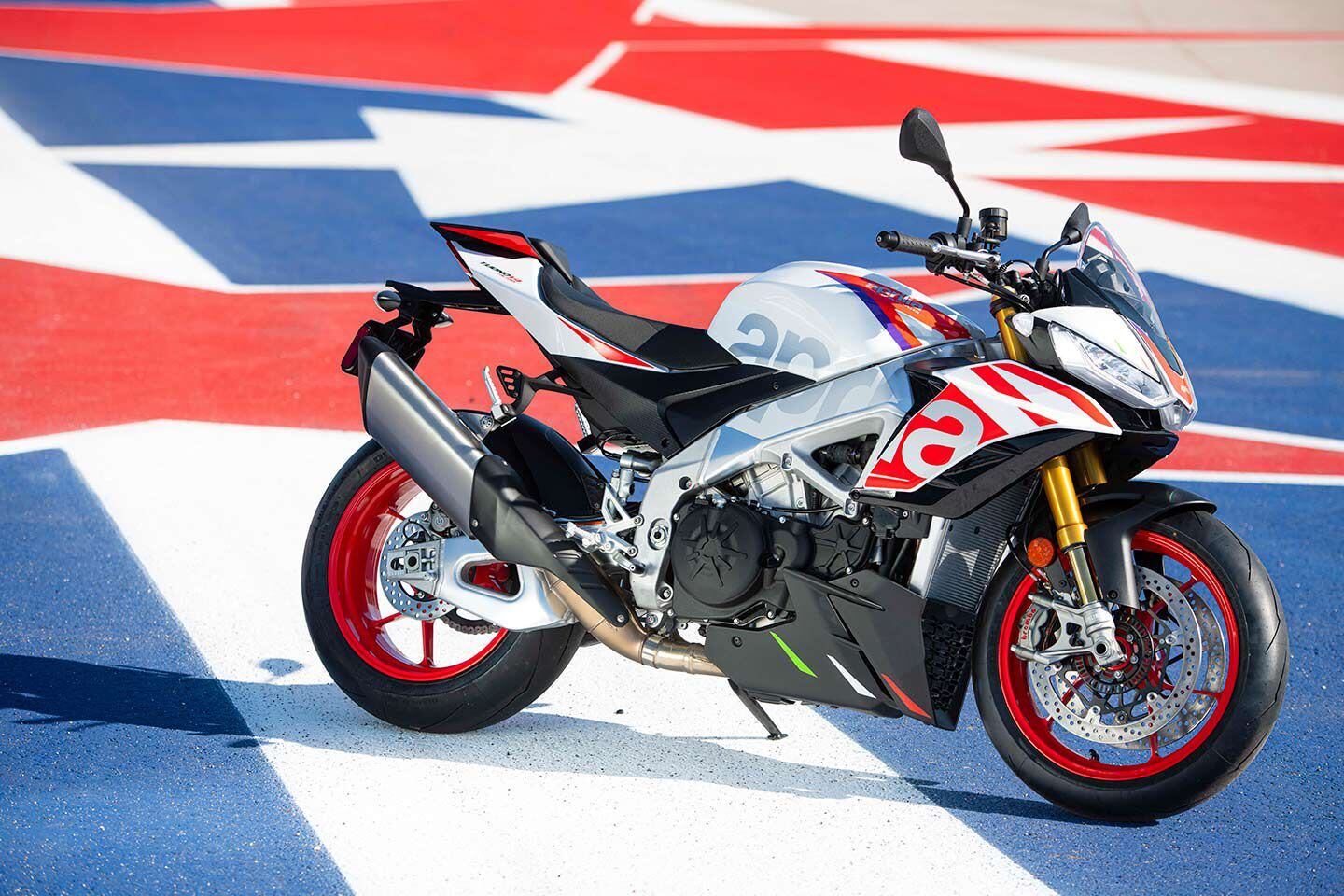 The limited-edition Aprilia Tuono V4 Factory Special Edition, also luxuriating in turn 18 of Austin’s Circuit of The Americas track.