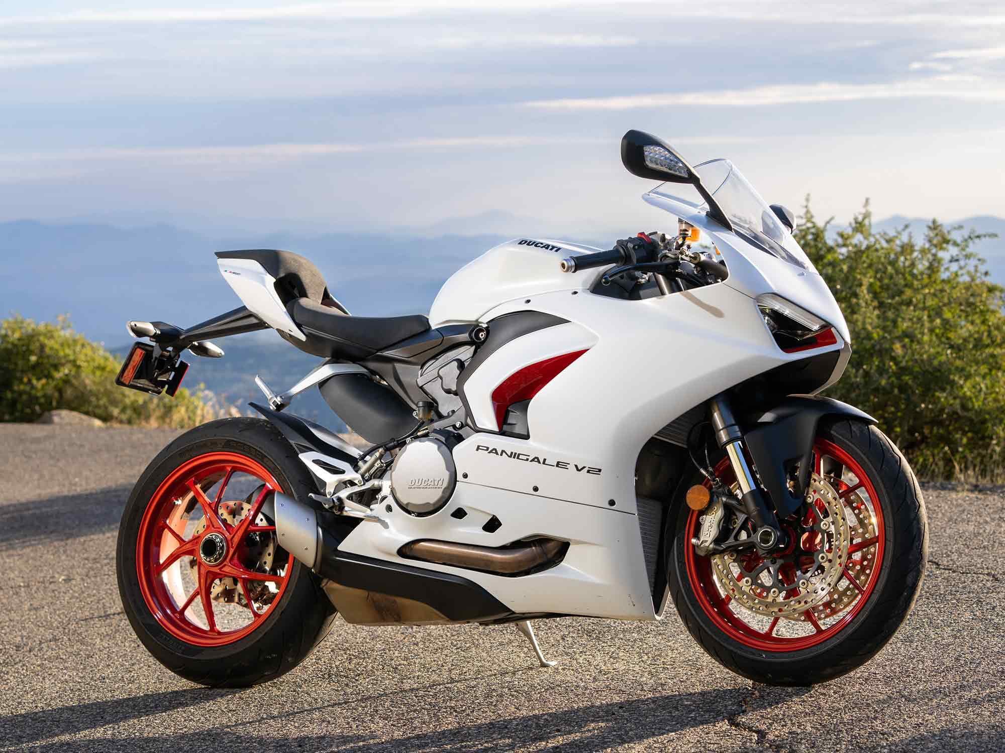 In spite of its updated bodywork and electronics package, the 2022 Panigale V2 isn’t that much different from the original Panigale 899.