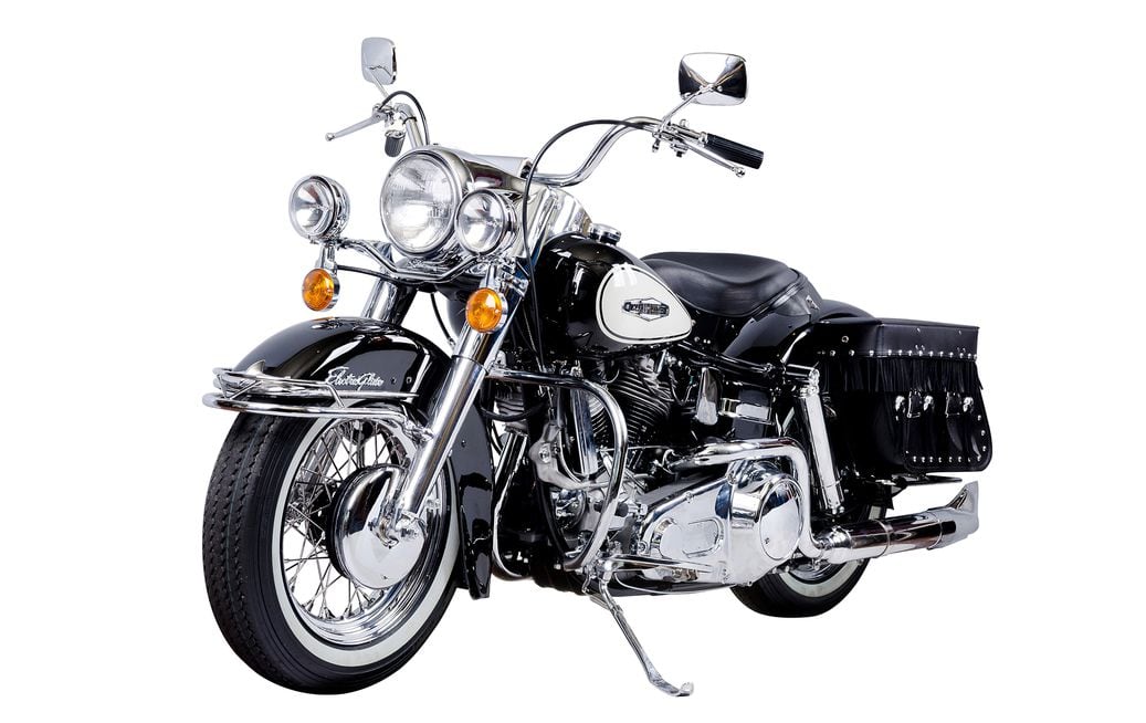 希少！！XL Champion vintage Harley-Davidson 1966 Harley-Davidson FLH Raffle Bike | AIMExpo | Motorcyclist