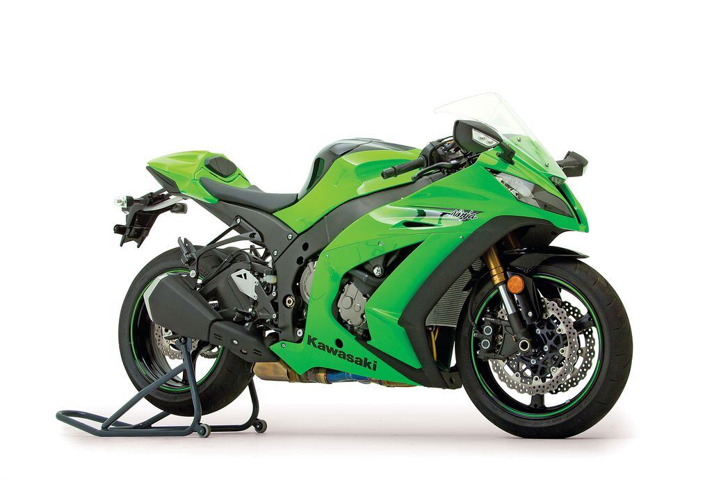 2011 Kawasaki ZX-10R | Smart and Stronger | Motorcyclist
