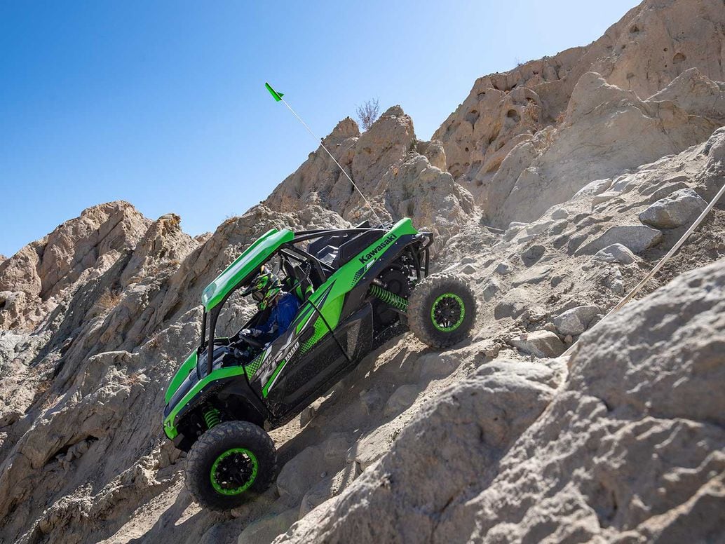 Looking at the roll cage of the 2020 Kawasaki Teryx KRX 1000 you will notice that it uses arched or “radius” bends. The aftermarket UTV cage builders have been using this design for years.
