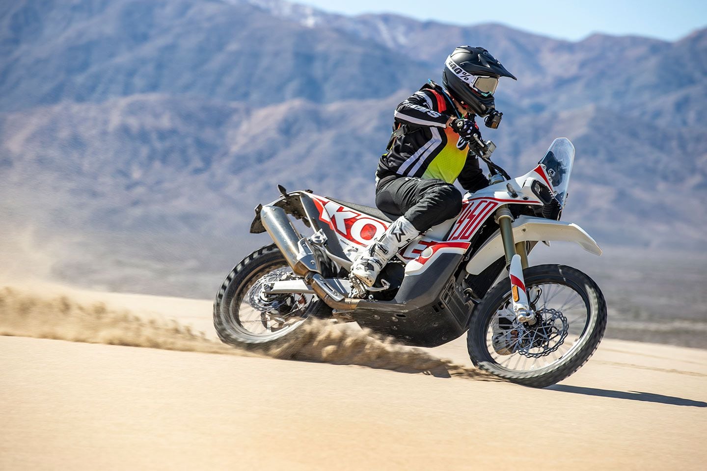 You’d be surprised at how nimble this 368-pound rally bike is. It offers neutral handling and is easy to get up to speed quickly.