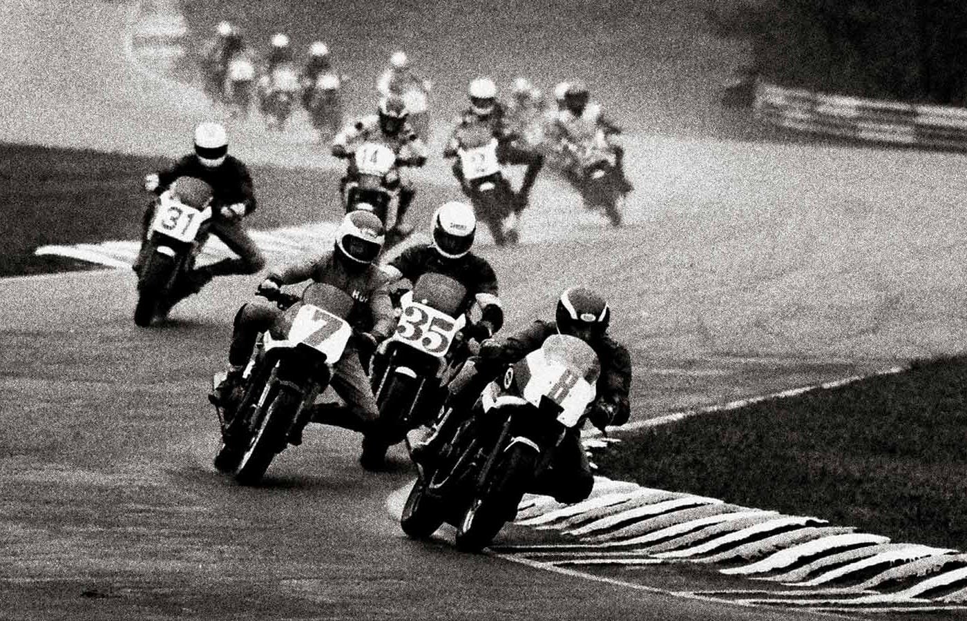 Moto : Ancien autocollant publicitaire - Suzuki - années 70