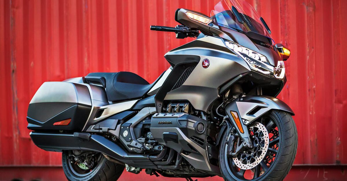 2018 Honda Gold Wing Touring Motorcycle Review Motorcyclist