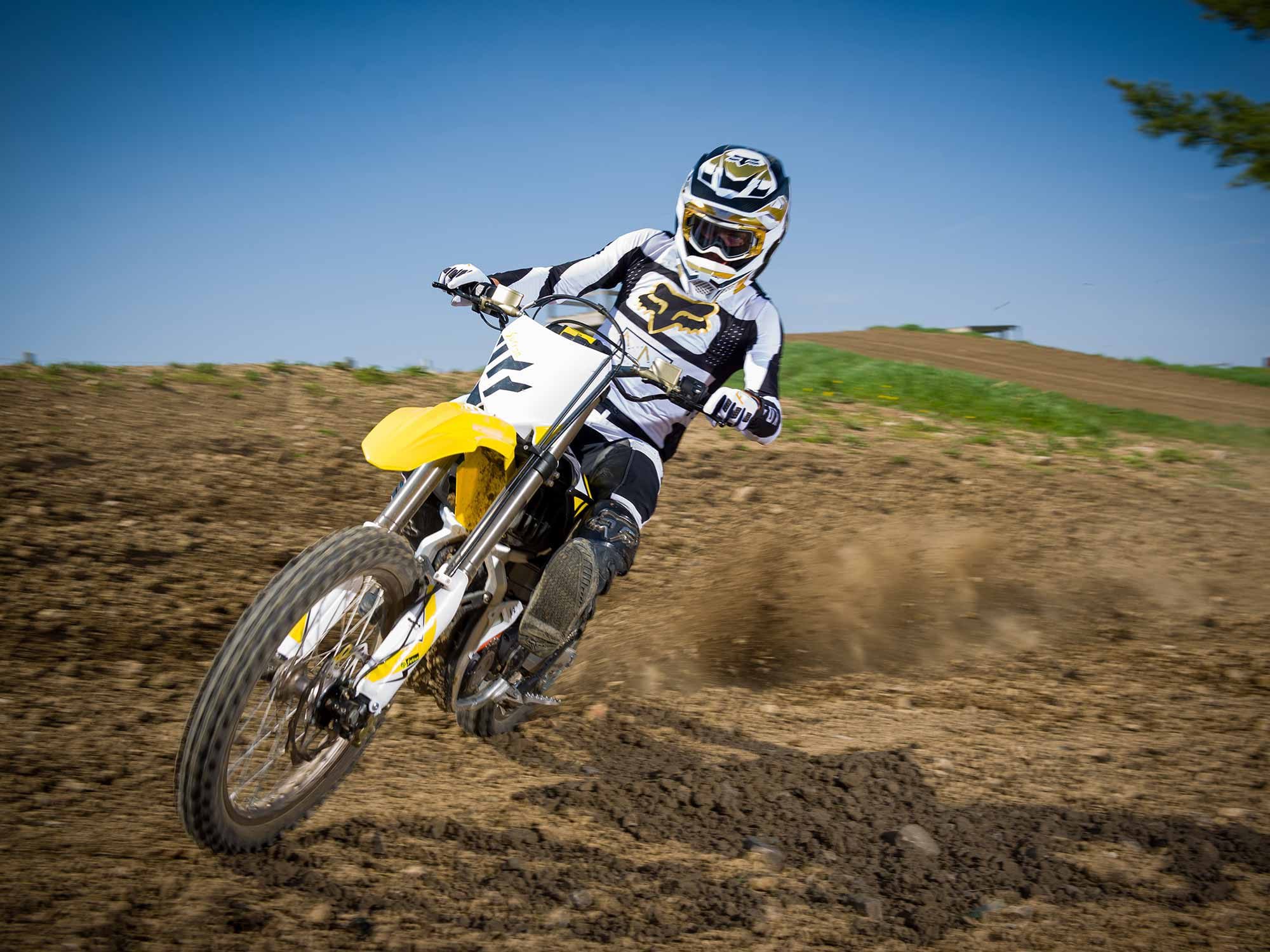 A 21-inch front wheel and 18-inch rear should allow for tackling berms and dirt whoops nicely.