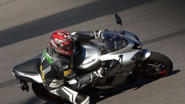 2007 Kawasaki ZX-6R | Motorcyclist