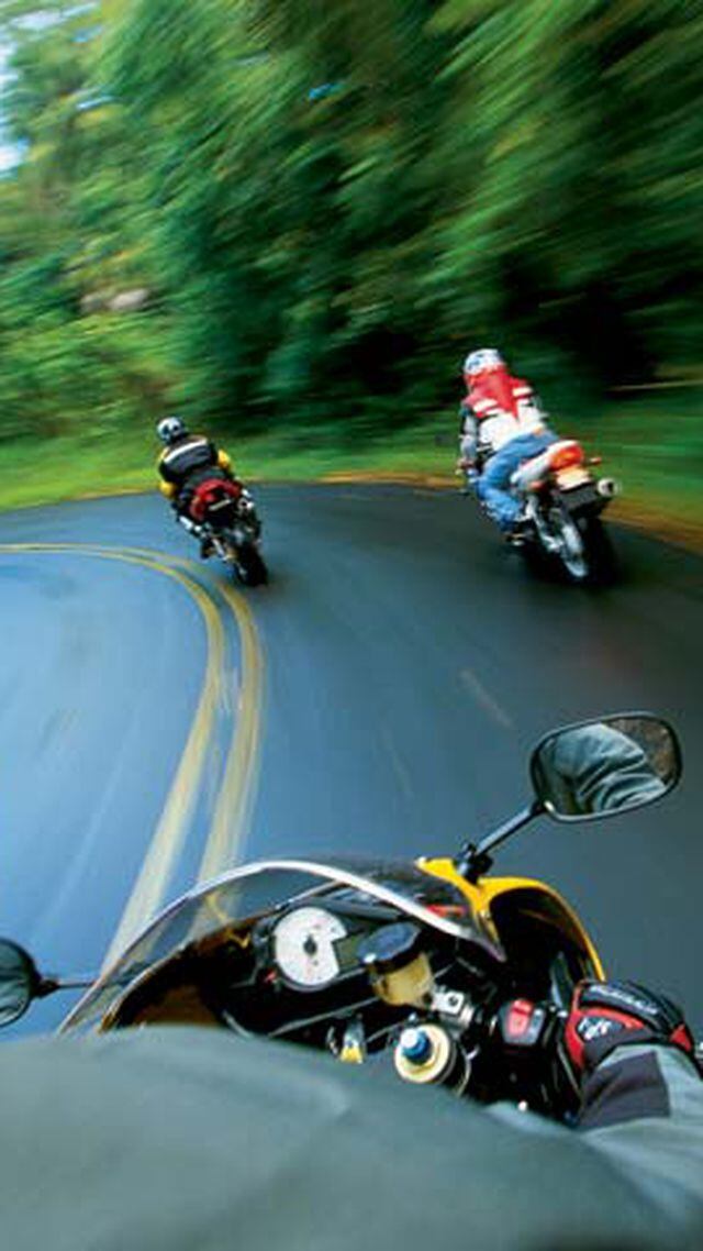 Lei'ing It Down | Hawaiian Style | Motorcyclist