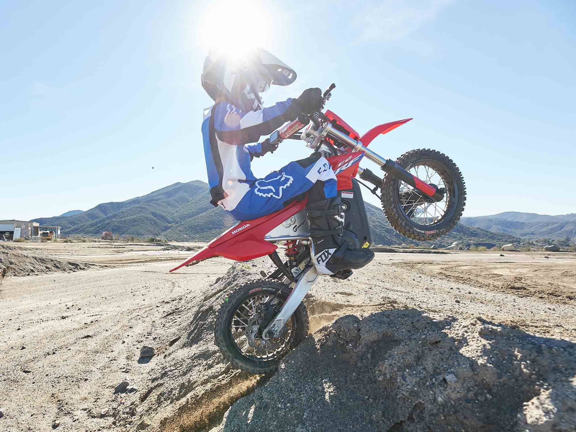 The CRF-E2 is capable of producing 18.4 pound-feet of torque.