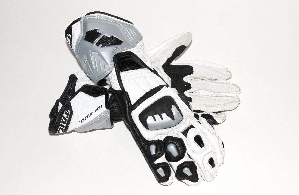 RS Taichi GP-EVO Gloves | Motorcyclist