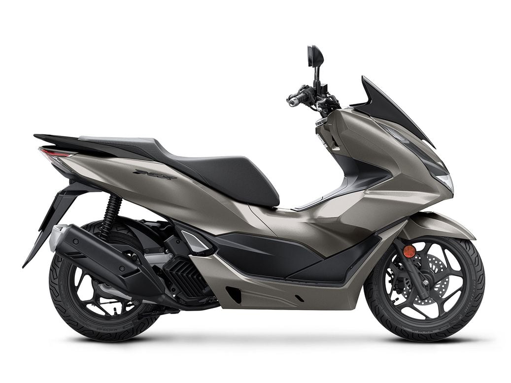 2024 Honda PCX Scooter Preview | Motorcyclist
