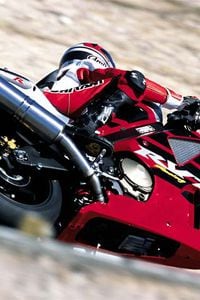 2002 Honda RC51 VTR 1000 | Road Test & Review | Motorcyclist