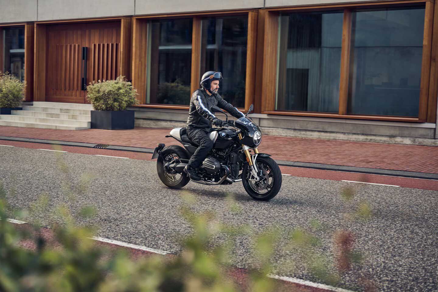The R 12 nineT has more engine modes, more horsepower, and more torque than the R 12.