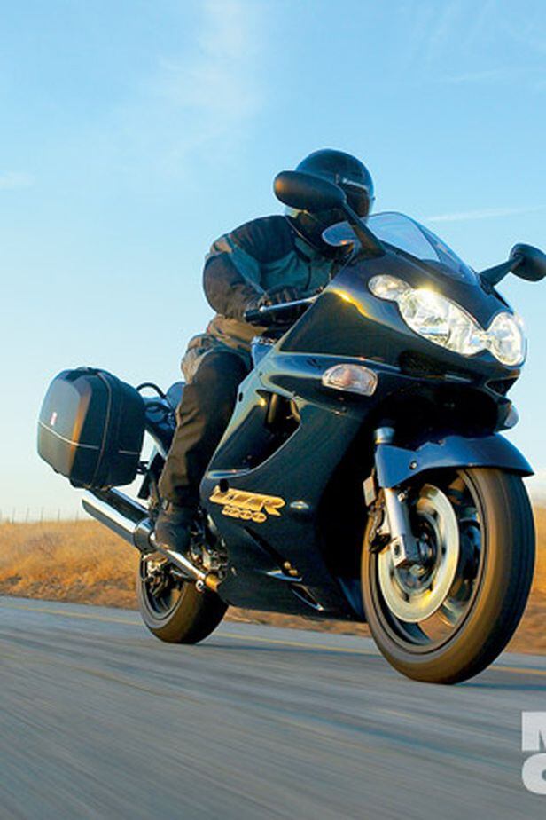 2002-2005 Kawasaki ZZR1200 | Motorcyclist