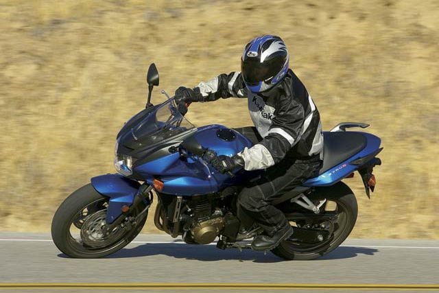 2005 Kawasai Z750S Motorcycle | First Ride & Review | Motorcyclist