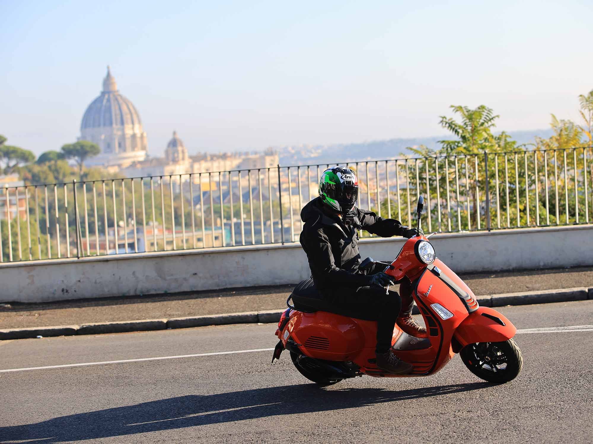 2023 Vespa GTS Super Sport 300 HPE