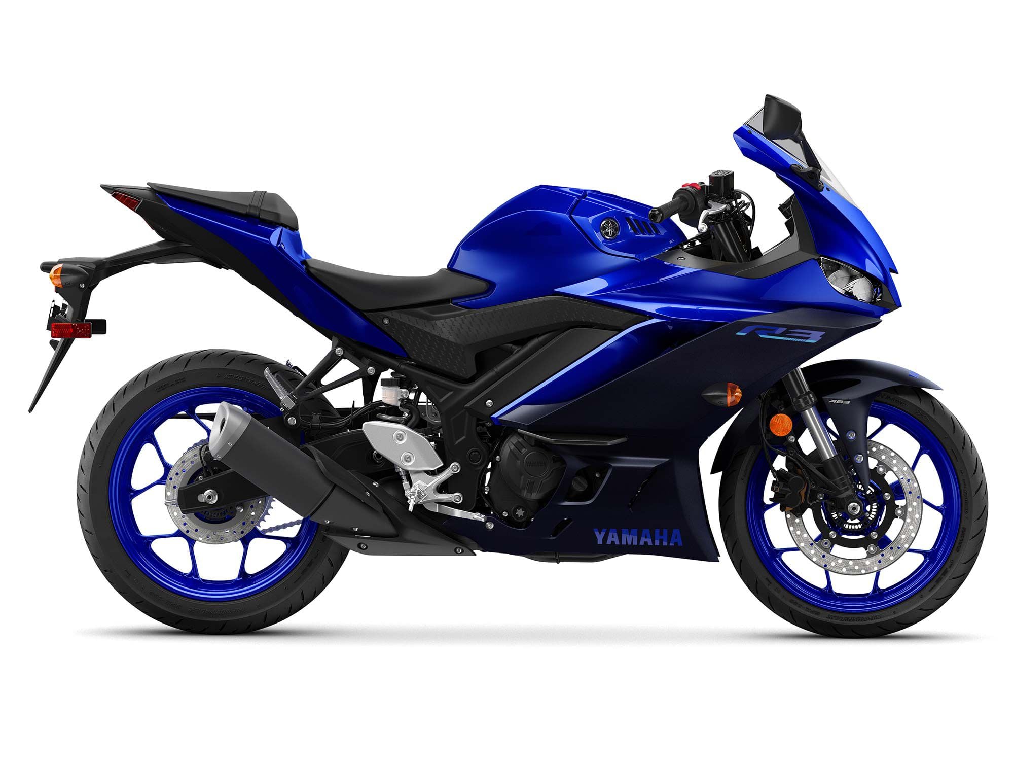 The YZF-R3 is Yamaha’s fully-faired entry-level sportbike and is inspired by its larger supersports.