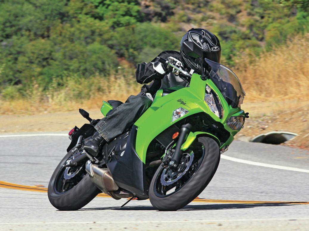 Twin Beat R ツインビートR BEET｜Lineup : Kawasaki ZX-6R/RR