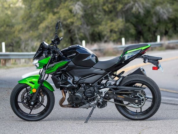 2019 Kawasaki Z400 First Ride Review | Motorcyclist
