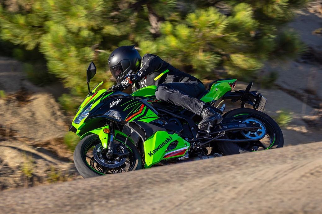 2025 Kawasaki Ninja ZX-4RR ABS Review | Motorcyclist