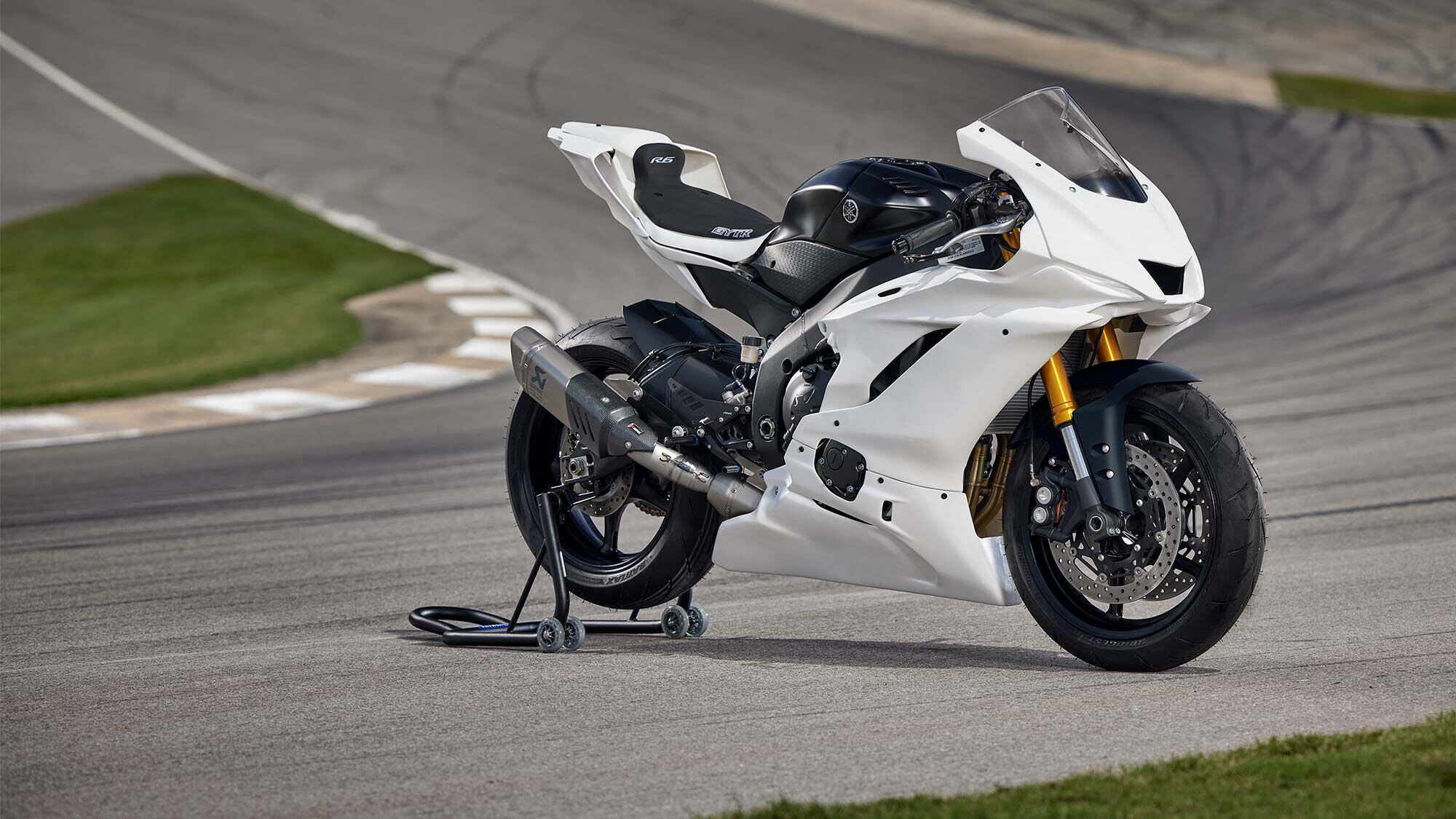 The GYTR-kitted YZF-R6 comes outfitted with a variety of go-fast goodies from the GYTR parts catalog.