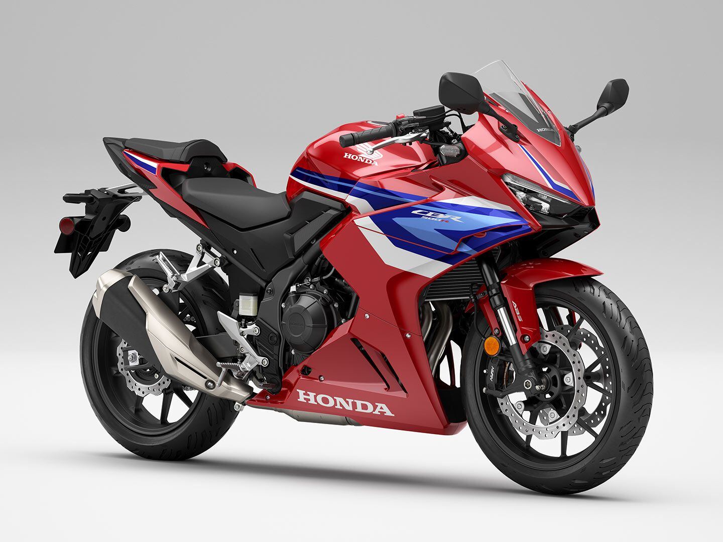 The 2024 Honda CBR500R in Grand Prix Red.