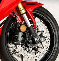 2017 Honda CBR1000RR Superbike Test | Motorcyclist
