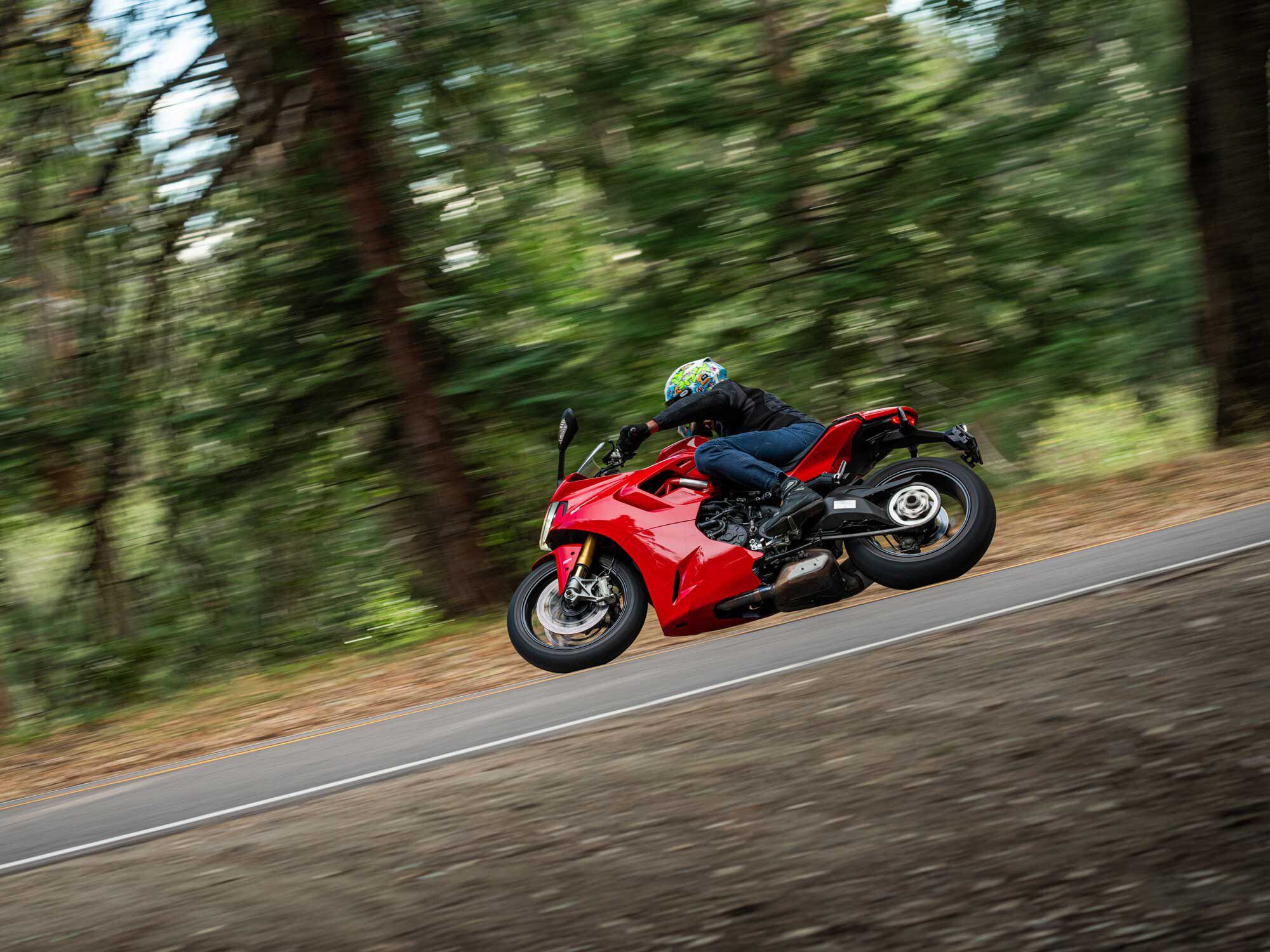 The 2022 Ducati SuperSport 950 S performs well through slow-to-medium-speed turns.