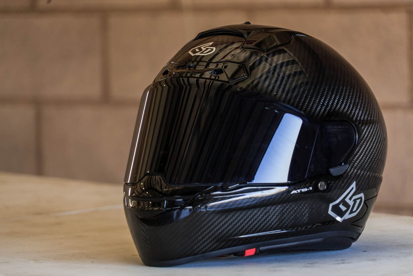 6D ATS-1 Helmet Review | Motorcyclist