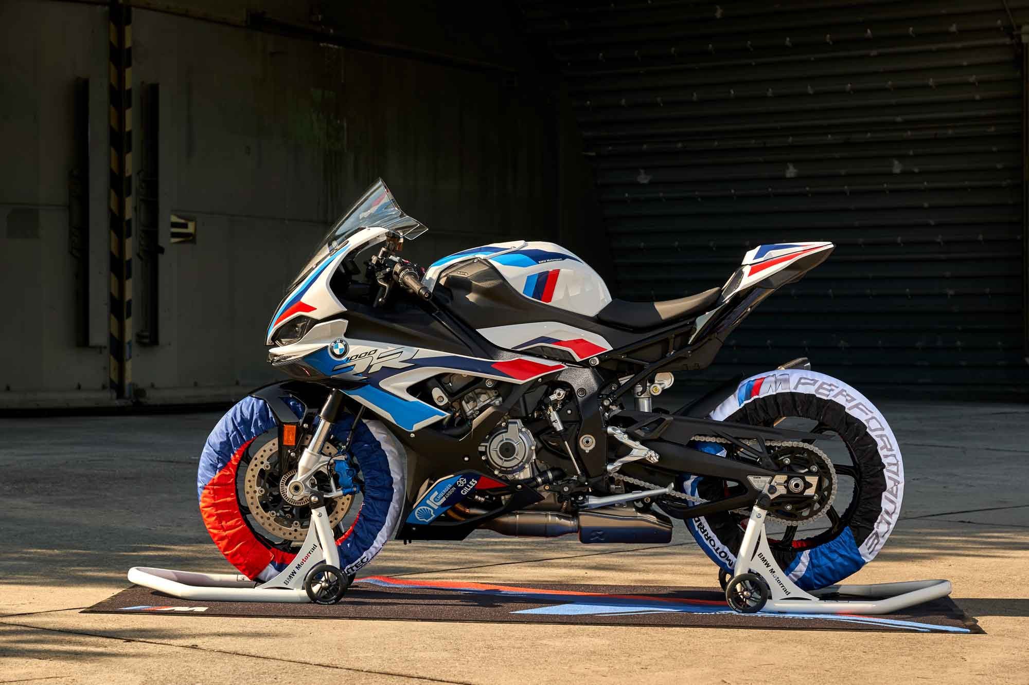 Riders looking for the most bespoke inline four powered liter-bike will appreciate what BMW Motorrad offers with its 2022 M 1000 RR.