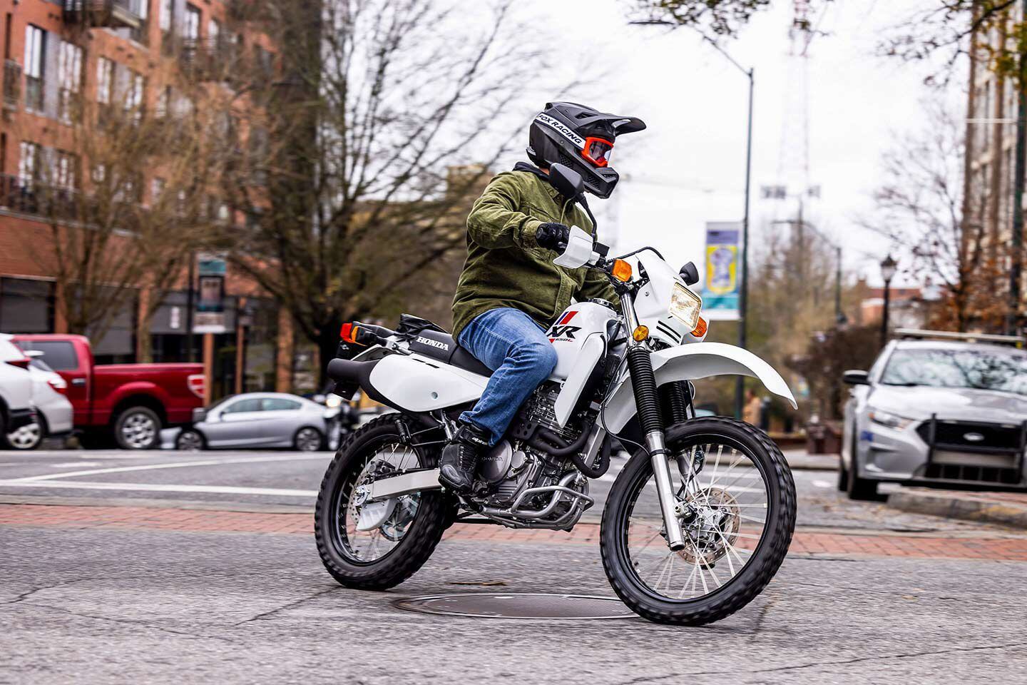 A tall-in-the-saddle seating position means the XR-L affords the rider a great view over cars. The downside is inseam-challenged riders will struggle with the 37-inch seat height.