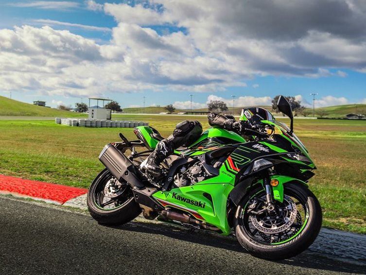 Kawasaki has updated the ZX-6R for 2024 with new engine revisions to meet Euro 5 regulations.