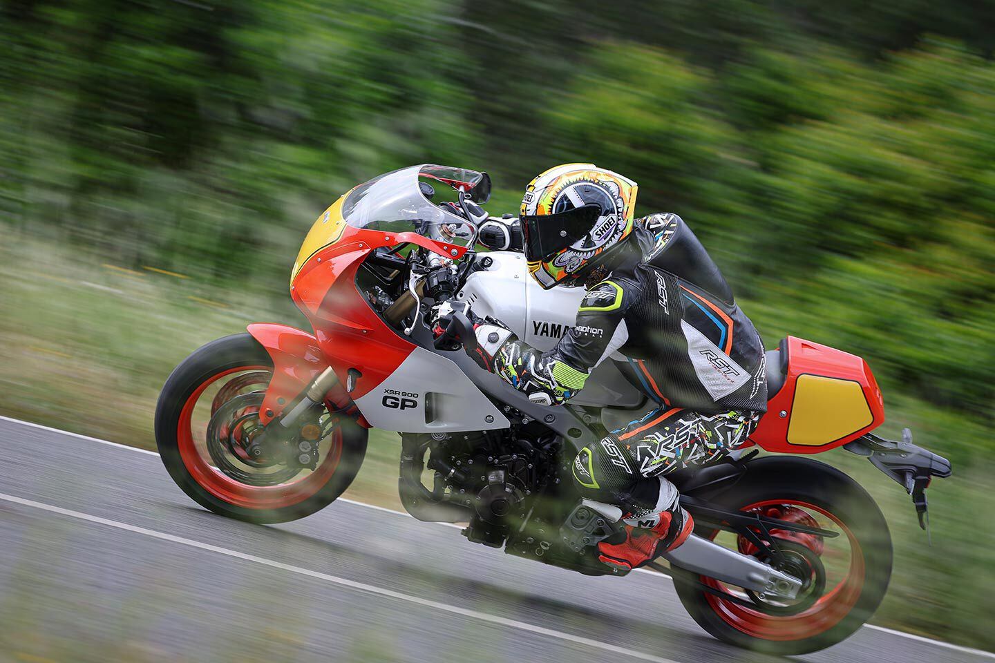 KYB suspension is now fully adjustable, including for high-speed compression damping. The half-fairing and sportier rider stance mean the front is stiffer and the rear a fraction softer than the standard XSR 900.