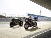 Triumph Daytona 765 Moto2 First Look | Motorcyclist