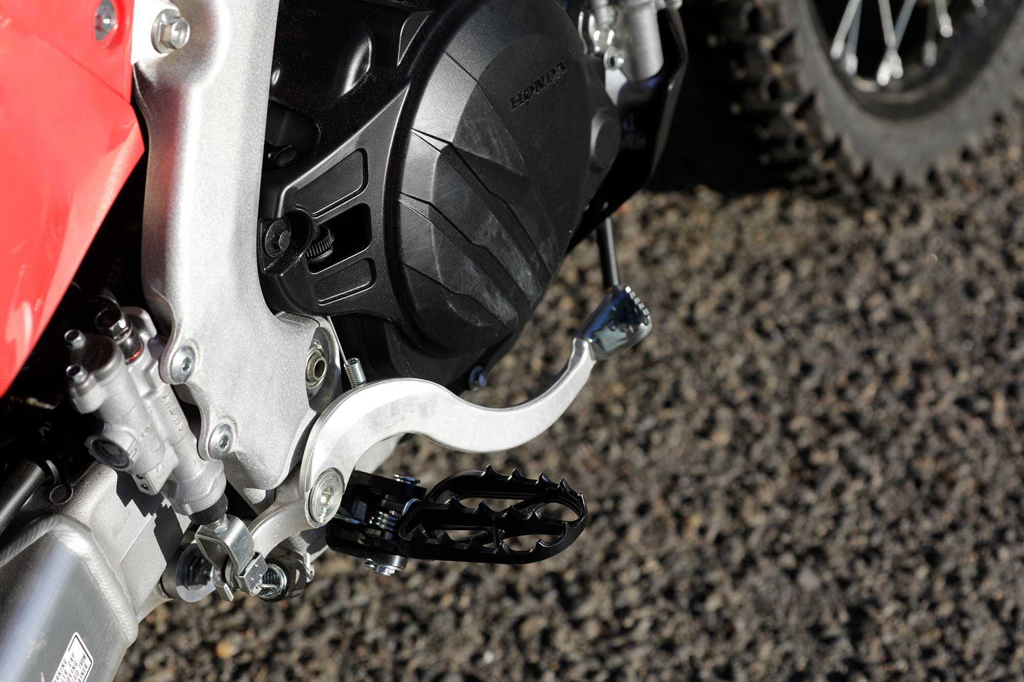 We appreciate the above-average size of the rider’s footpegs compared to other manufacturers’ dual sport offerings.