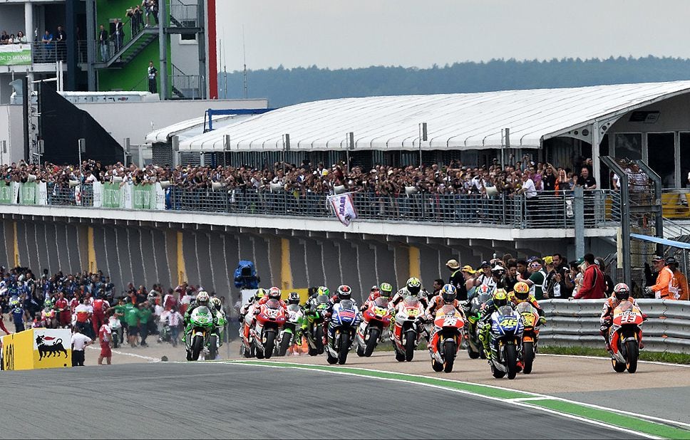 14 MotoGP Racers Start From Pit Lane - Motorcyclist Magazine Up To ...