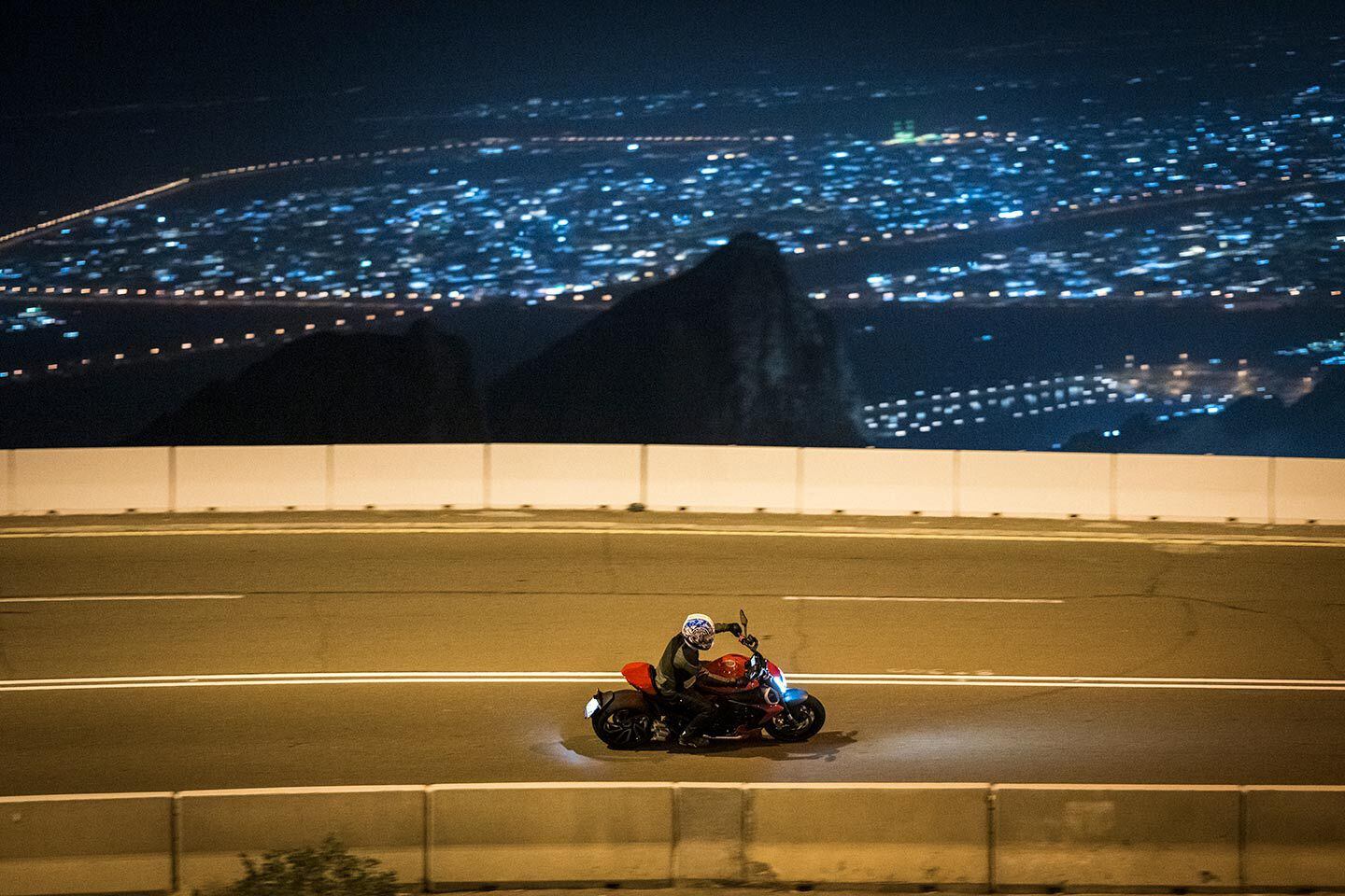 The launch was conducted at Jebel Hafeet, Abu Dhabi (UAE), riding both day and night.