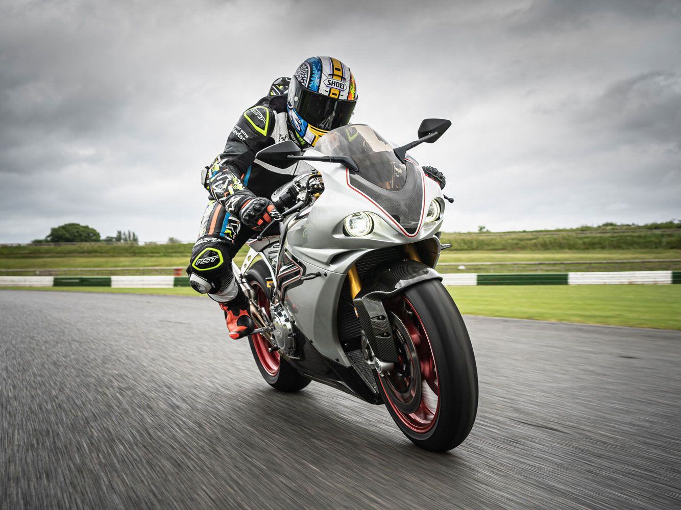 Norton Returns! A Review of the V4SV Superbike