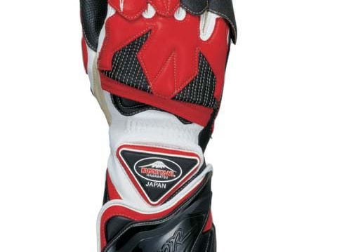 MC Tested | Kushitani GPR5 Roadracing Gloves | Motorcyclist