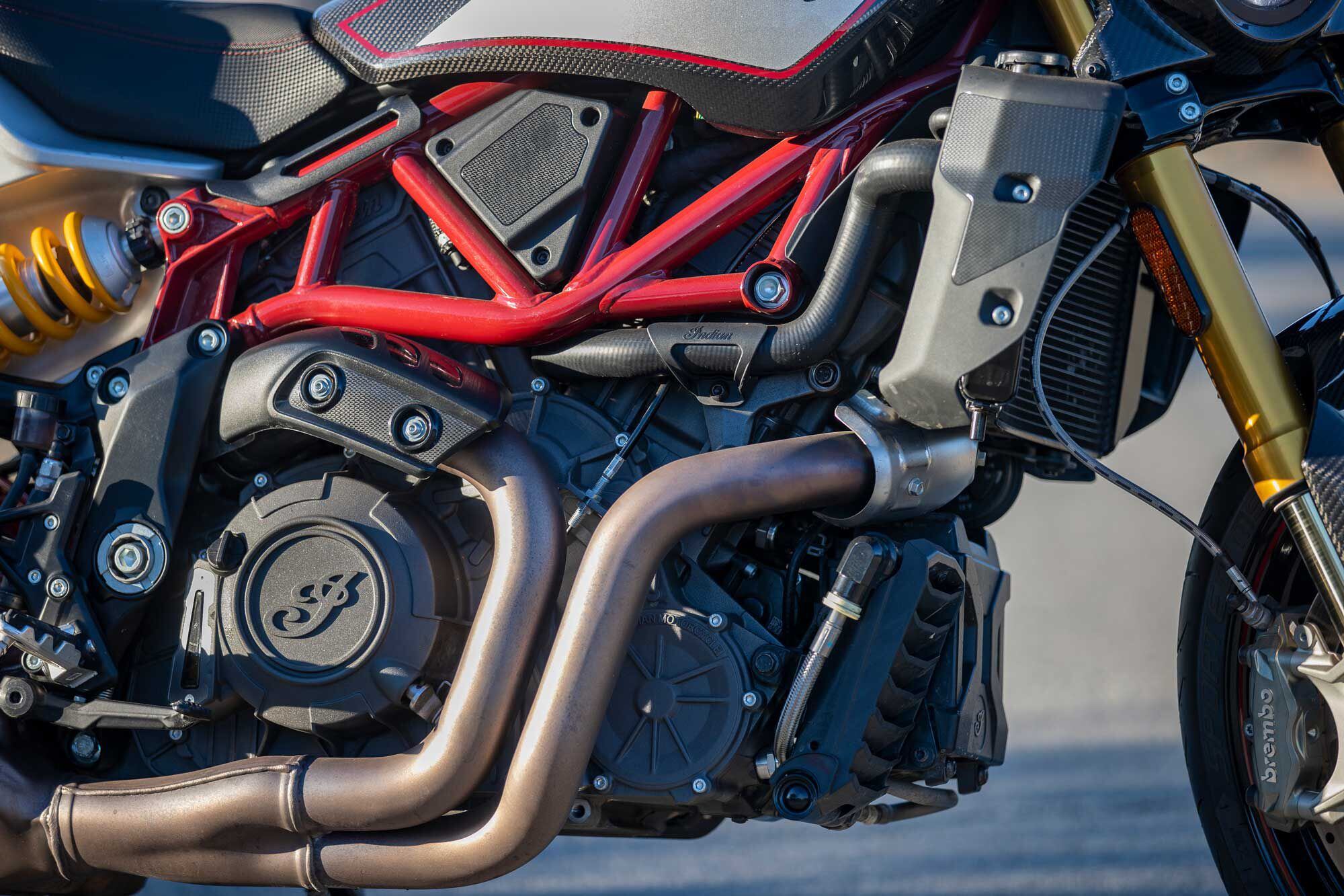 The FTR R Carbon is powered by a 1,203cc 60-degree V-twin that pumps out nearly 81 pound-feet torque. It delivers ‘oomph with a pleasing character reminiscent of Ducati’s old school L-Twins.