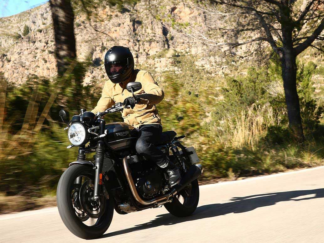 Easiest Motorcycles To Ride Motorcyclist