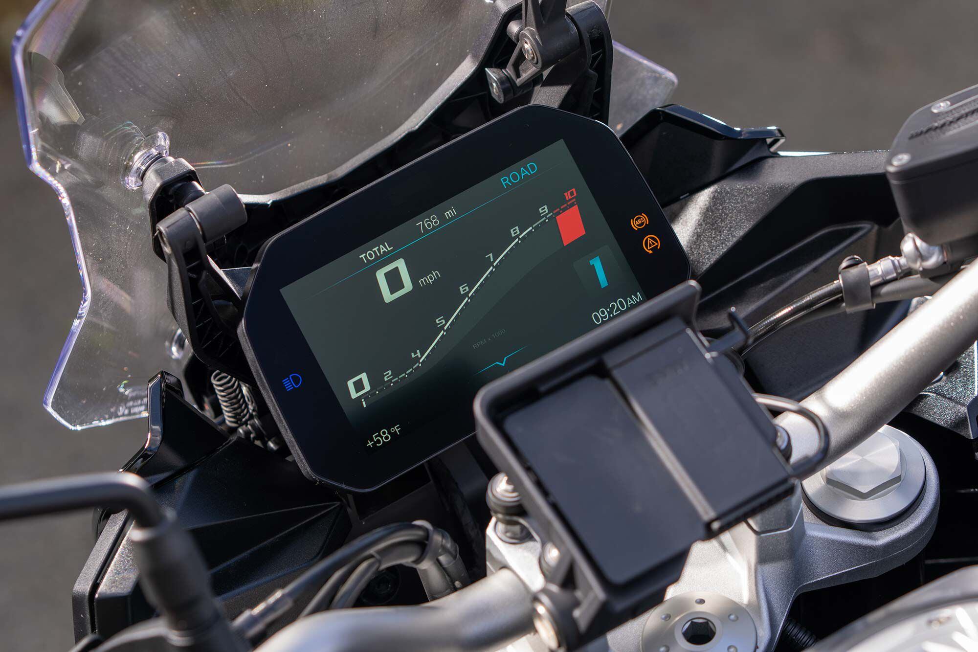A bright and crisp 6.5-inch color display keeps tabs on vehicle vitals. BMW easily employs the slickest interface in the motorcycle segment today.