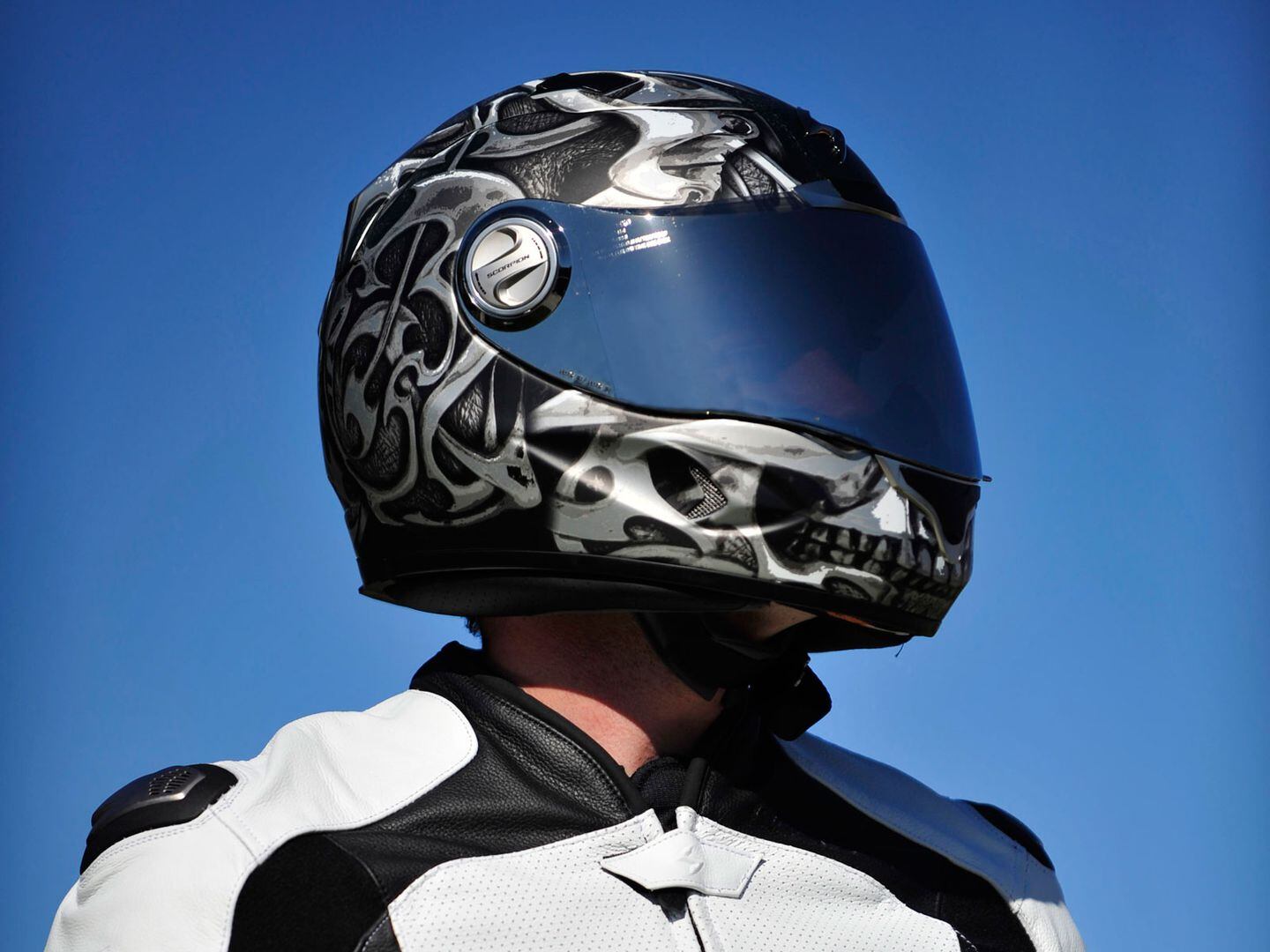 scorpion 1100 helmet Scorpion Unveils TCT™ Technology in the New EXO-1100