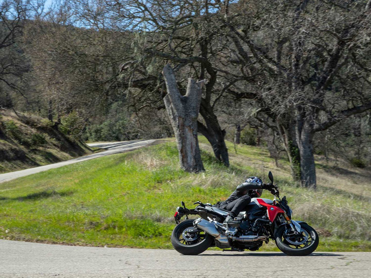 2020 BMW F 900 R Review First Ride | Motorcyclist