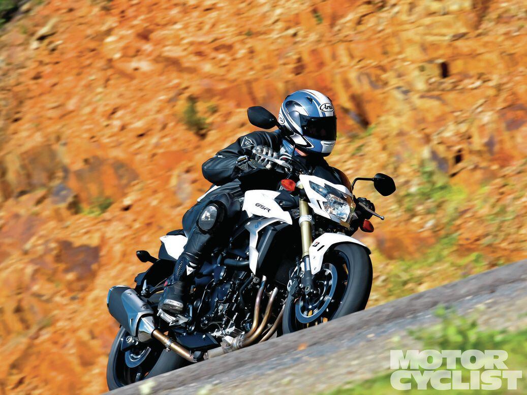 スズキGSR750 Suzuki GSR 750 2013 - Motorcycle specifications, reviews, photos