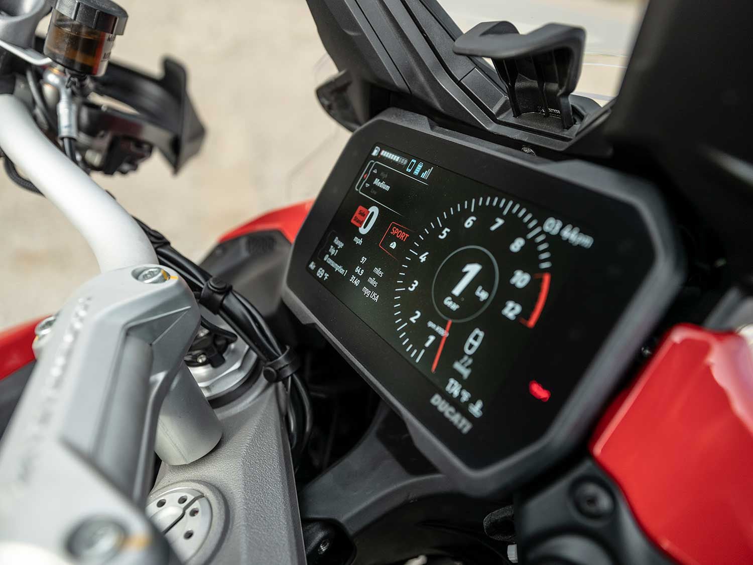 The Multistrada V4 S sources a bright 6.5-inch color TFT display. While we value its crisp fonts the layout and menu navigation could benefit from added intuitiveness.