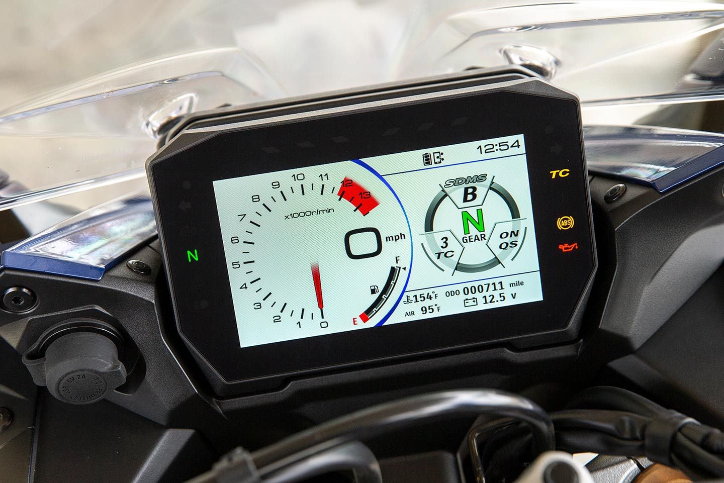 The 6.5-inch TFT display is superior to LCD displays in that it makes it far easier to change ride modes and settings.