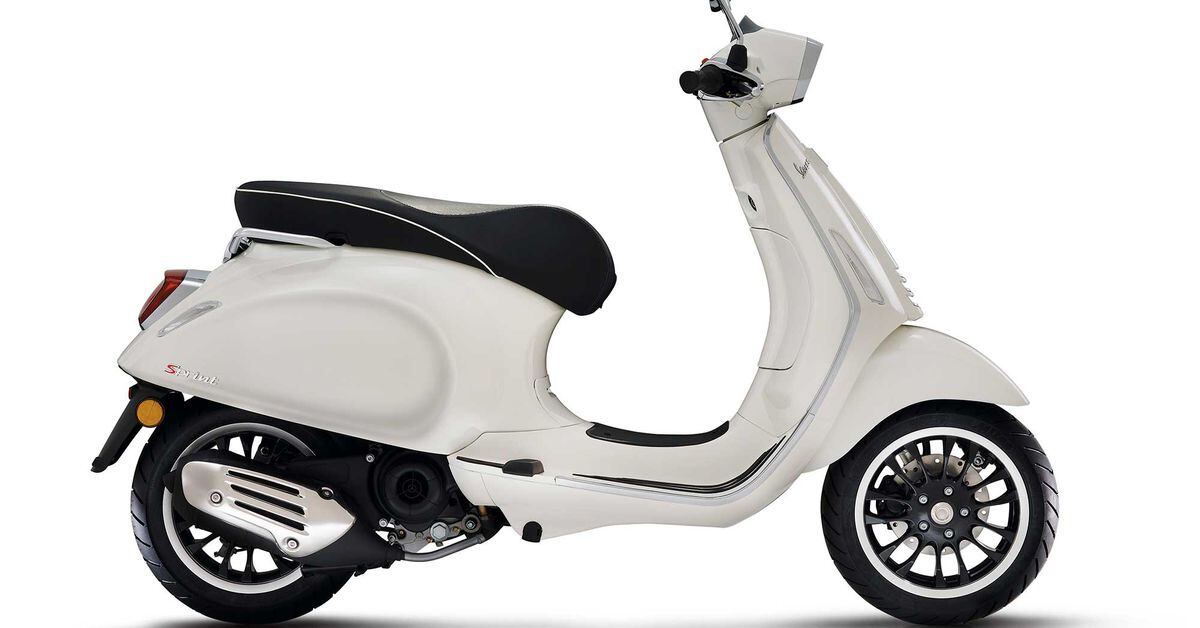 You are currently viewing 2020 Vespa Sprint 50/150 | Motorcyclist